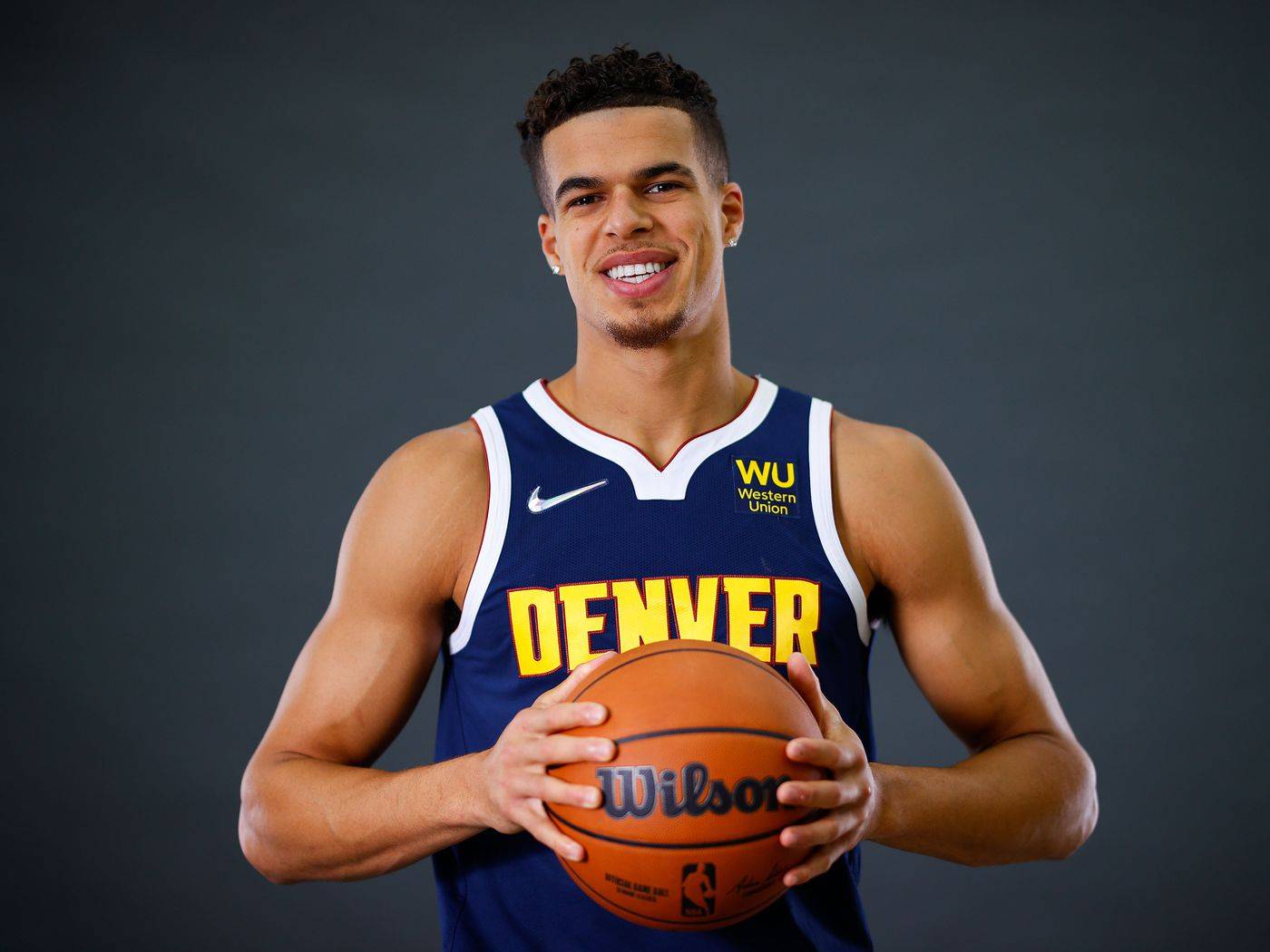 包含加时末段丹佛掘金刷新队史纪录——欧超杯节点到来；悬念犹存；赛程密集仍需轮换的词条