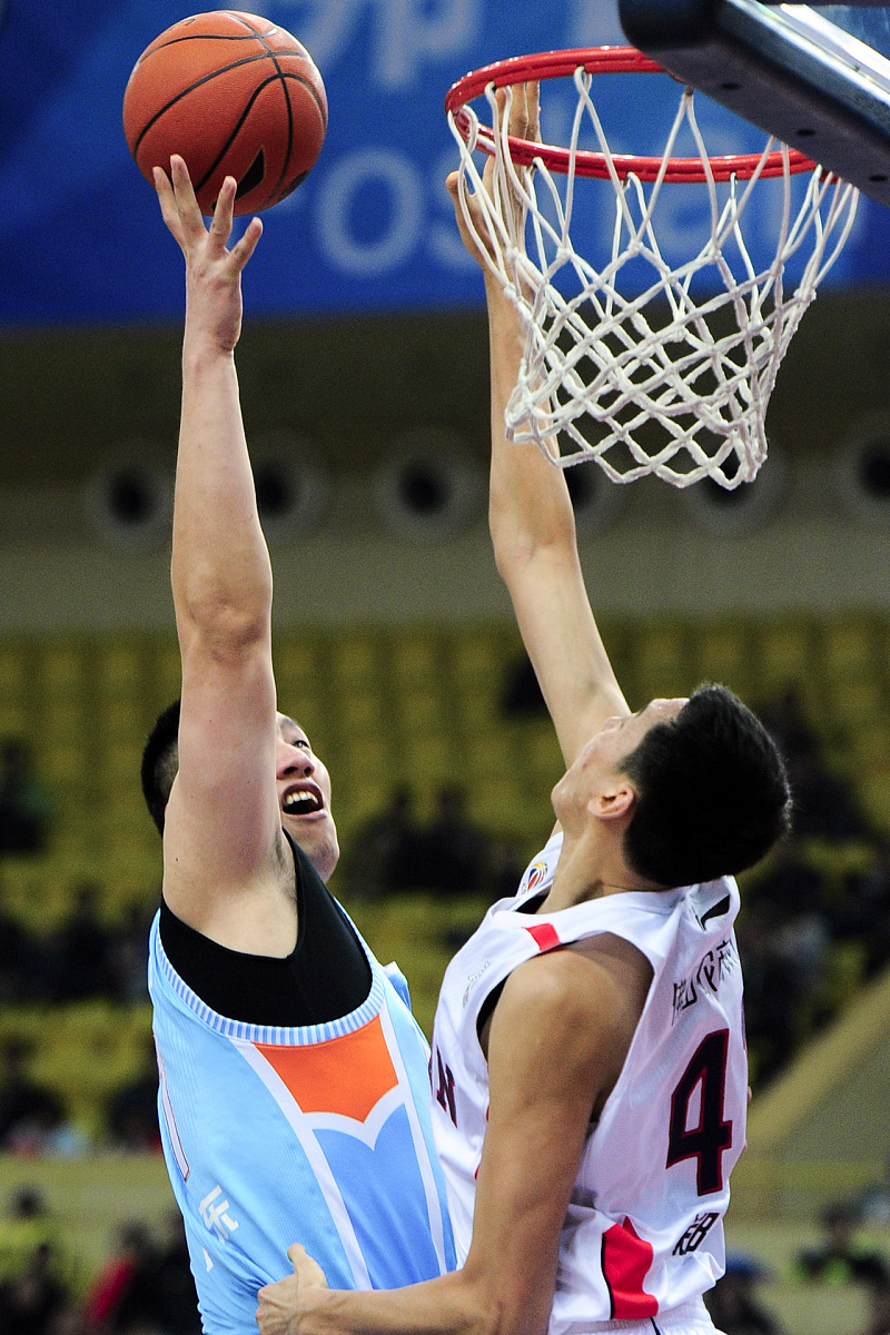 关于圣安东尼奥马刺今晚篮板制胜，志在CBA常规赛名次提升，悬念犹存，纪律约束更严格的信息